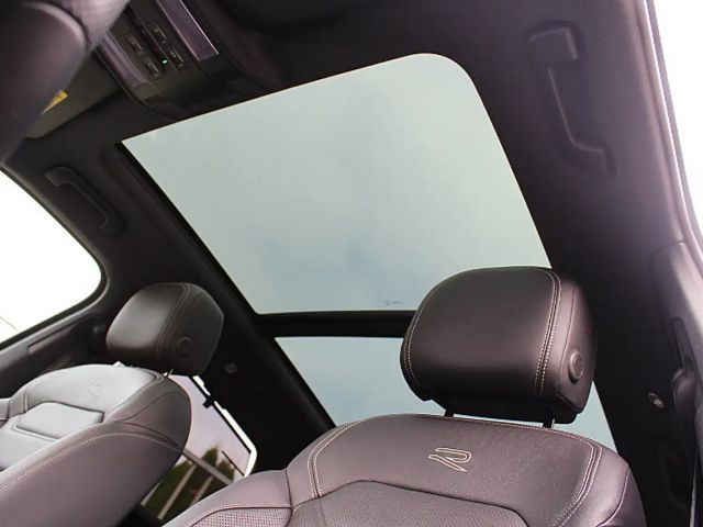 Volkswagen Touareg 4Motion R-Line