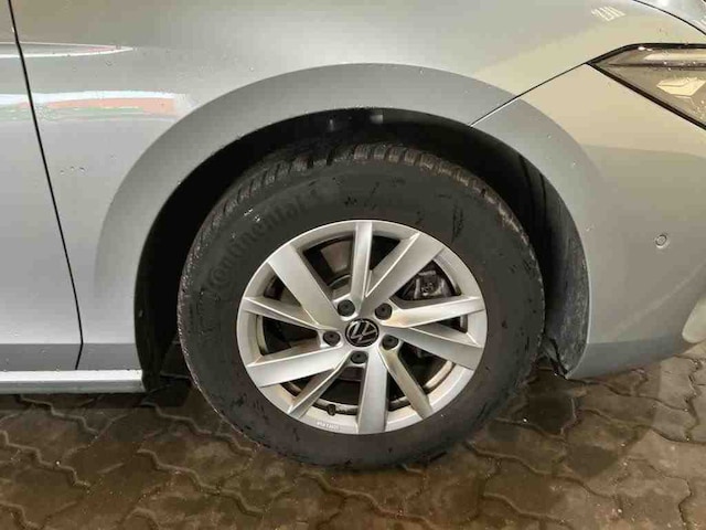 Volkswagen Passat 1.5 eTSI Business