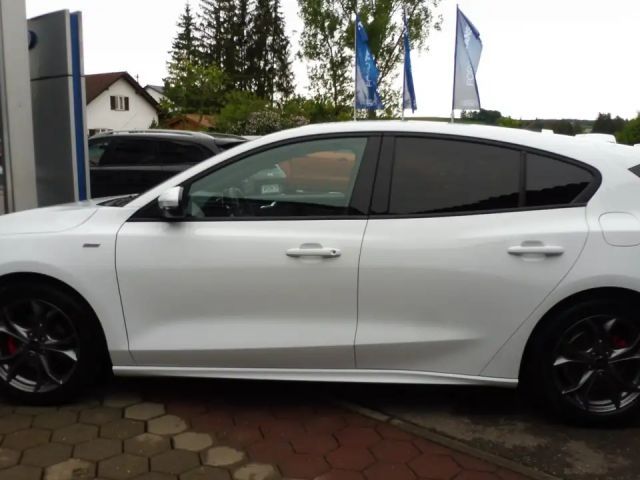 Ford Focus ST Line