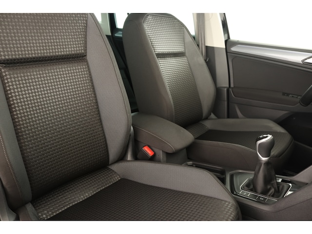 Volkswagen Tiguan 1.5 TSI Active AHK LED VIRTUAL NAVI ACC KAMERA DAB APP PDC ALU