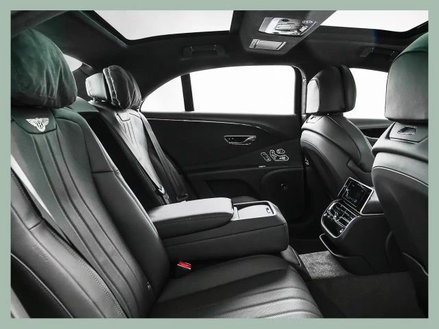 Bentley Flying Spur V8