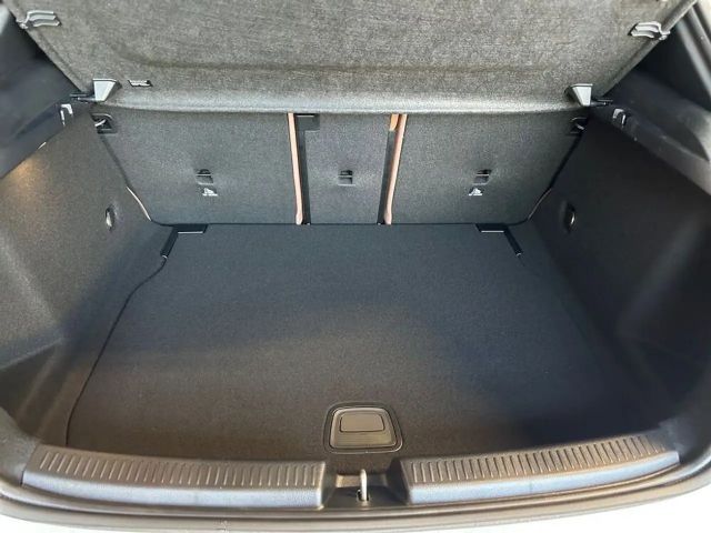 Mercedes-Benz A 220 A 220 d AMG Line Premium