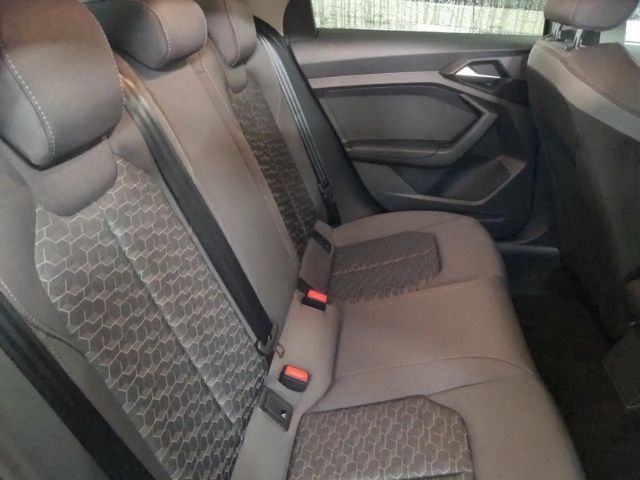 Audi A1 30 TFSI Allstreet