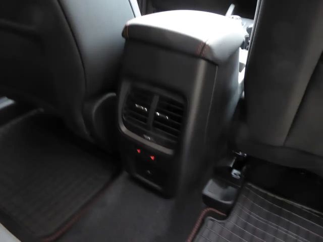 Ford Kuga Hybrid ST Line X