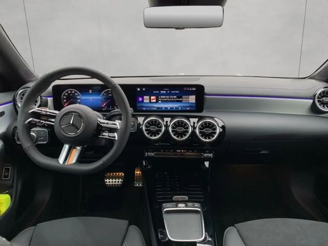 Mercedes-Benz CLA 200 CLA