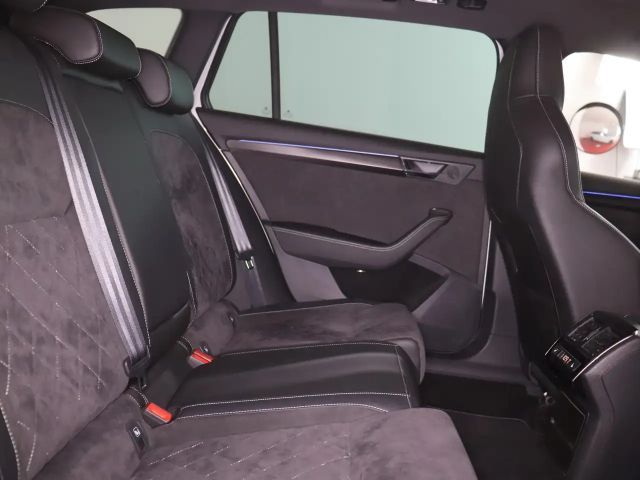 Skoda Superb 1.4 TSI Combi Sportline iV