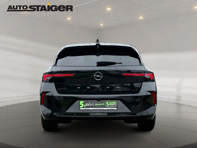 Opel Astra Business Elegance