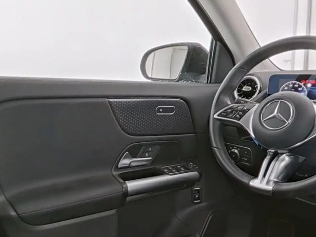 Mercedes-Benz GLA 180 Progressive