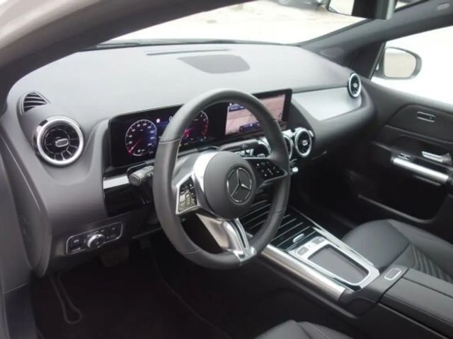 Mercedes-Benz B 200 Progressive