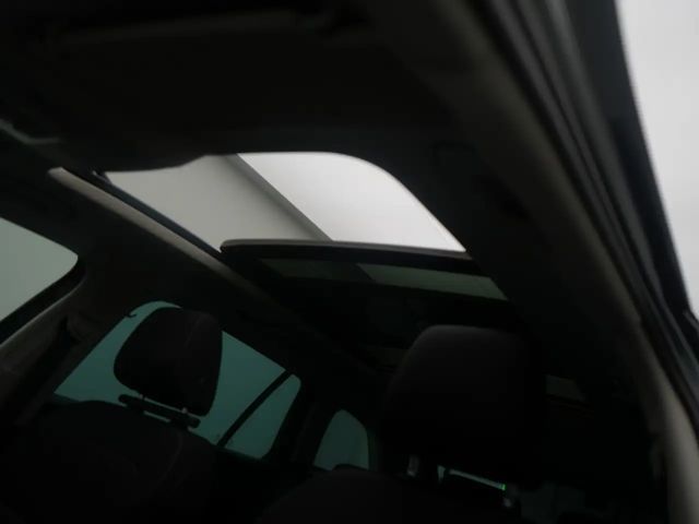 Skoda Superb Ambition Combi iV