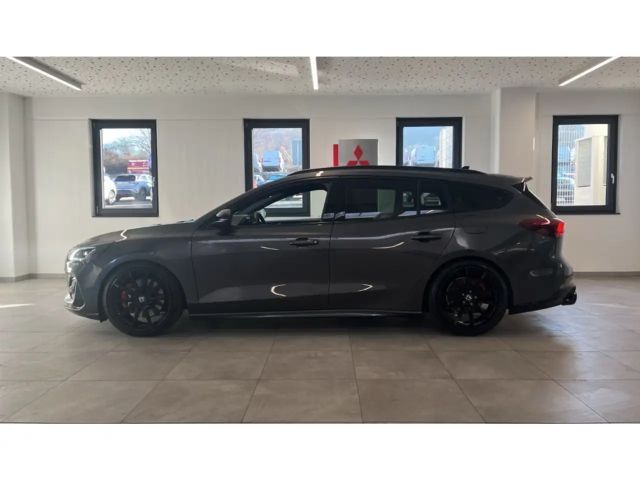 Ford Focus EcoBoost ST Line Wagon