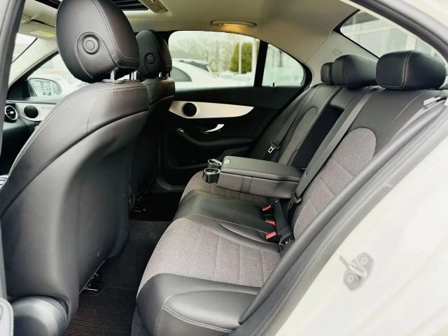 Mercedes-Benz C 220 AVANTGARDE C 220 d Sedan