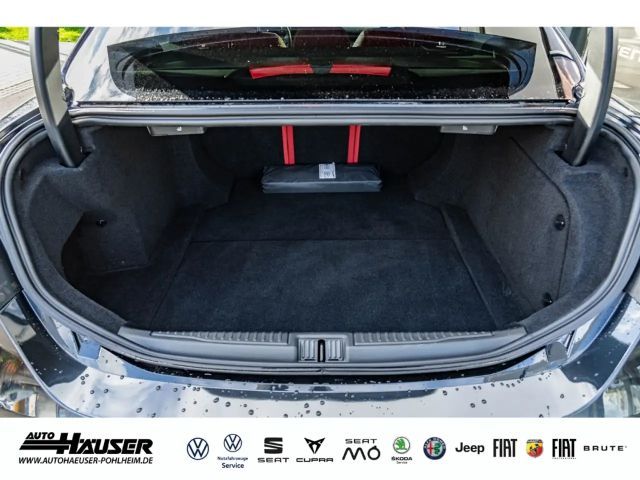 Alfa Romeo Giulia AT8 Q4 Turbo Veloce