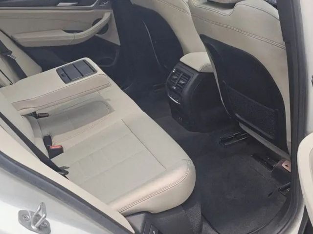 BMW X3 Laser  Panora 360K AHK HD StH HK LCI ACC