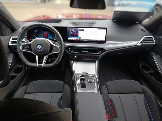 BMW 330 330e M-Sport Touring