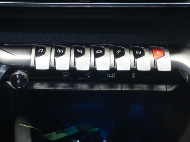 Peugeot 5008 Aut. LED/7Sitze/Navi