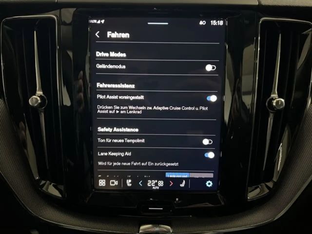 Volvo XC60 AWD Dark Plus