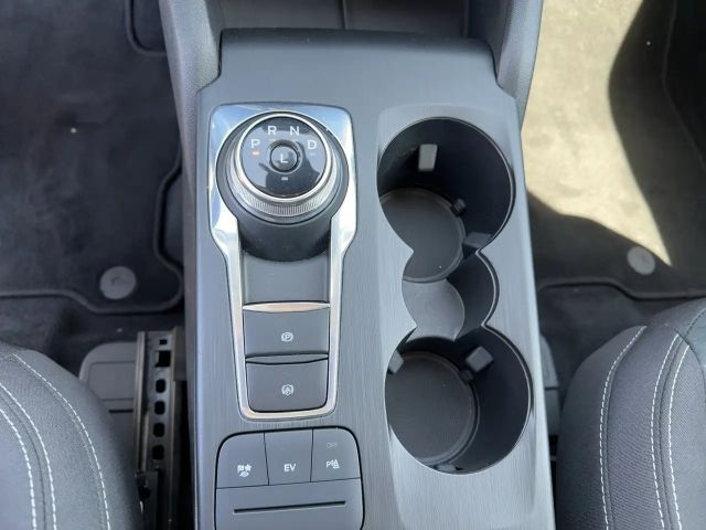 Ford Kuga Cool & Connect