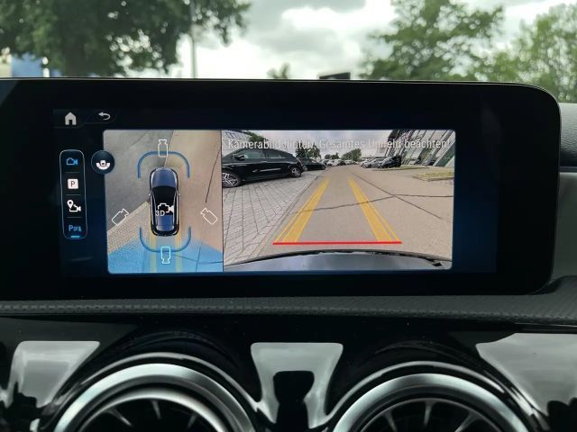 Mercedes-Benz A 200 AMG Line Hatchback