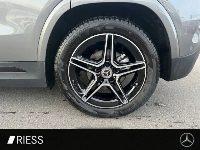 Mercedes-Benz GLA 200 4MATIC GLA 200 d