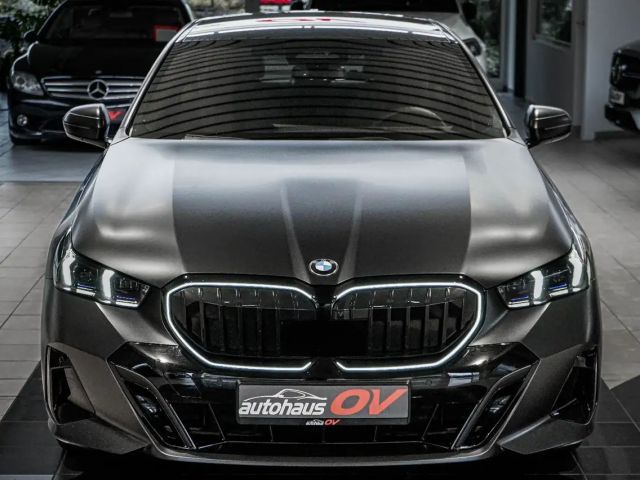 BMW 520 520d M-Sport Sedan xDrive