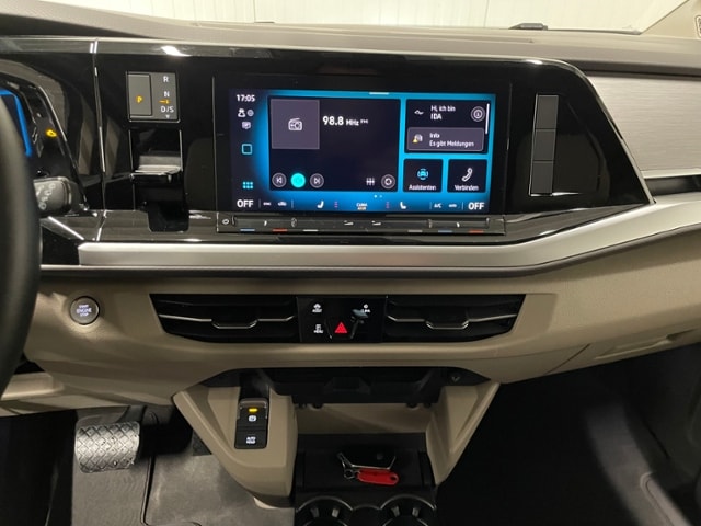 Volkswagen Multivan 2.0 TDI DSG IQ.Drive Lang T7