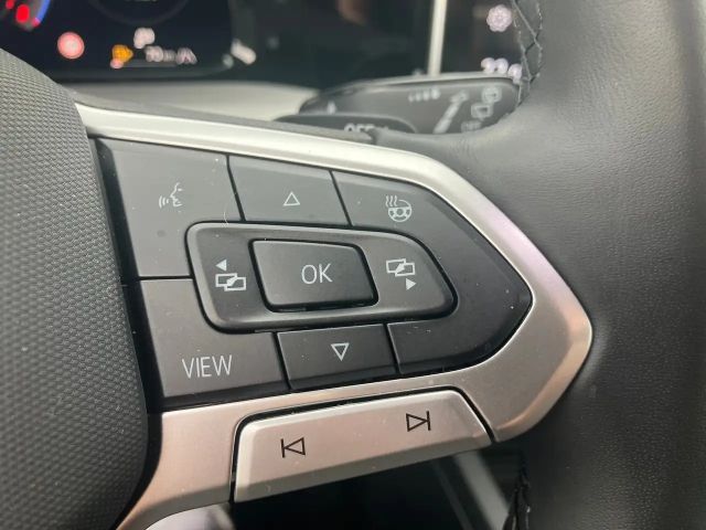 Volkswagen Golf Business DSG Variant