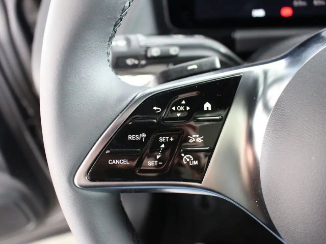 Mercedes-Benz GLA 200 Progressive