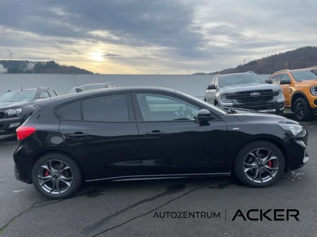 Ford Focus EcoBoost ST Line