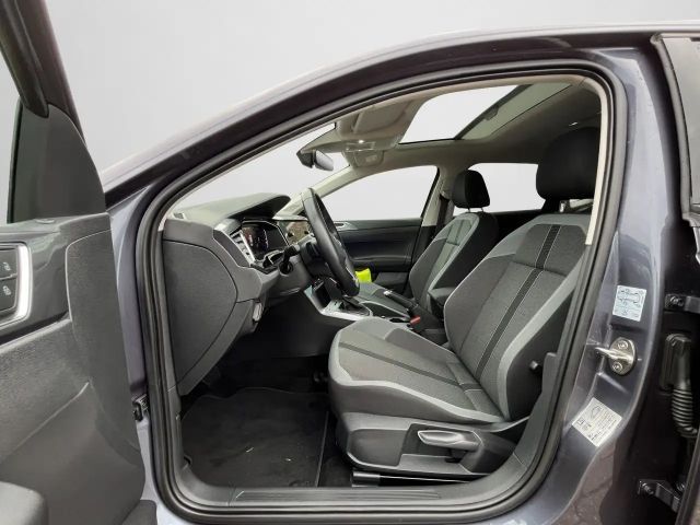 Volkswagen Polo 1.0 TSI DSG Style