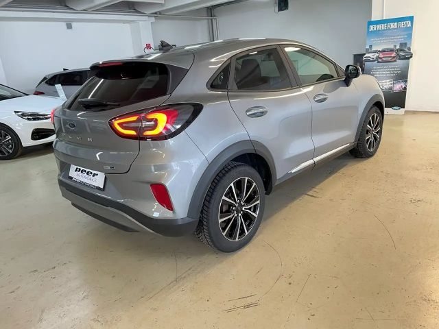 Ford Puma EcoBoost Titanium