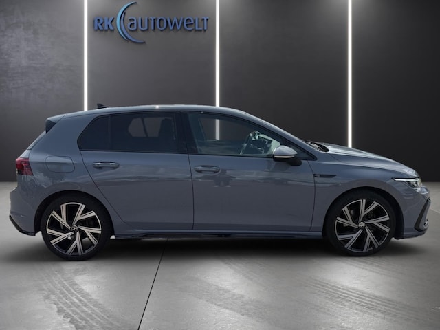 Volkswagen Golf 1.5 eTSI Golf VIII R-Line