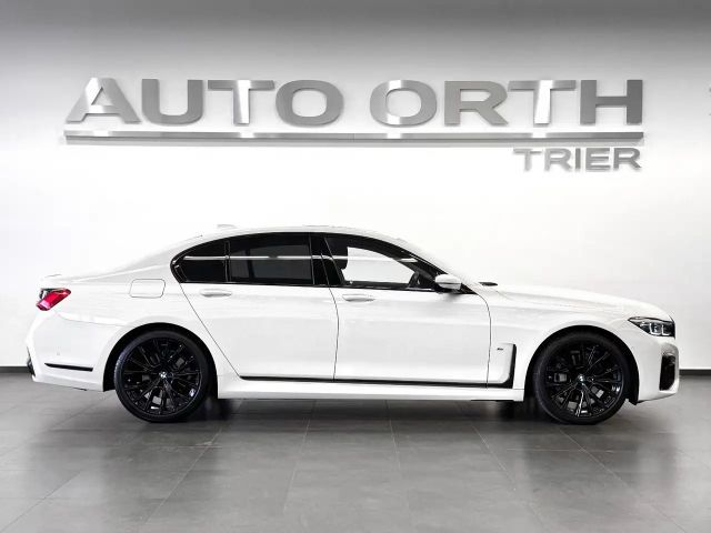 BMW 730 730d M-Sport Sedan xDrive