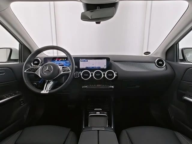 Mercedes-Benz B 180 B 180 d Progressive Sedan