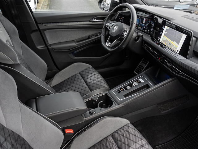 Volkswagen Golf 2.0 TSI DSG