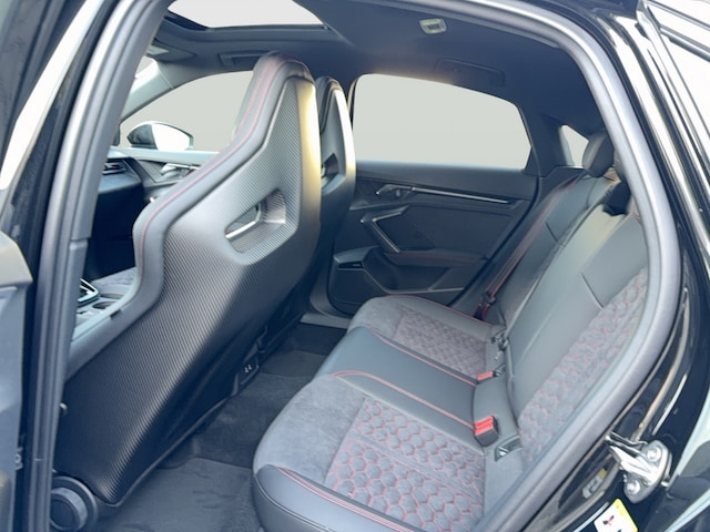 Audi RS3 Quattro S-Tronic Sedan