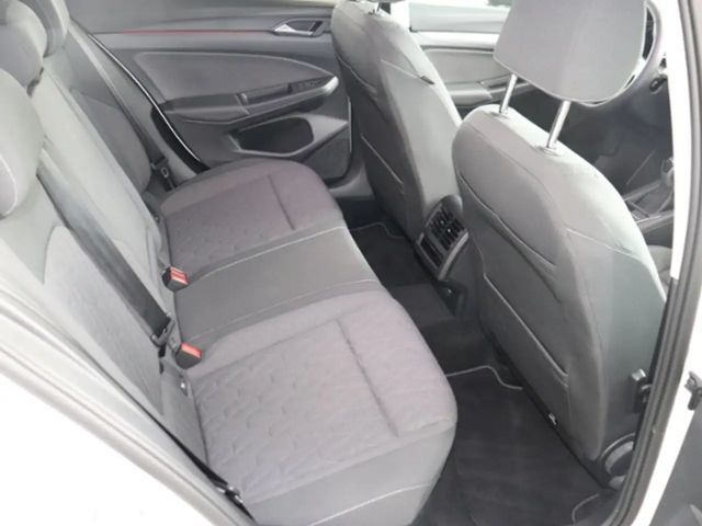 Volkswagen Golf 1.5 TSI Golf VIII