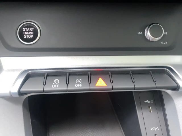 Audi Q3 advanced *DSG*Pano*LED*Navi*SHZ*PDC*