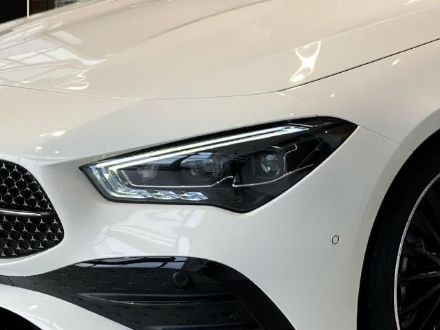 Mercedes-Benz CLA 220 AMG Line CLA 220 d Coupé