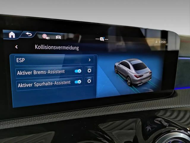 Mercedes-Benz CLA 180 AMG Line Coupé