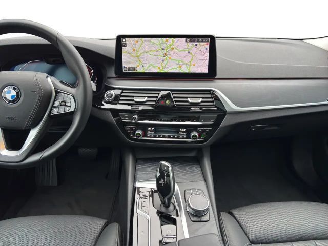 BMW 530 530d Touring xDrive