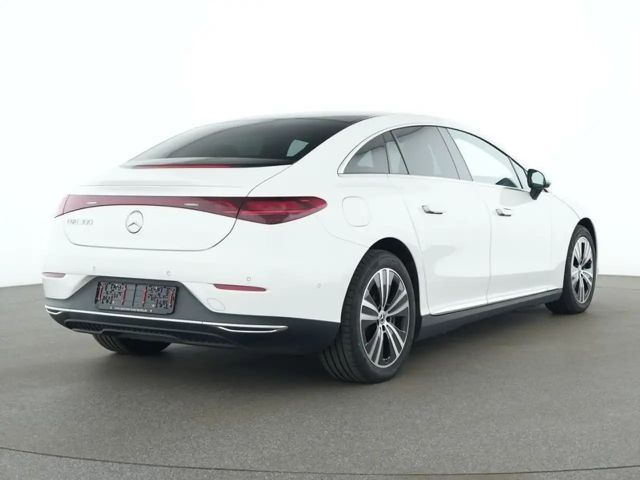 Mercedes-Benz EQE 300 Sedan