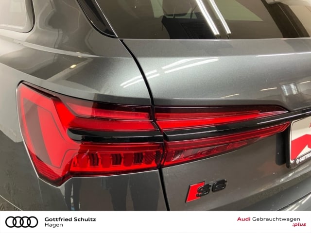 Audi S6 Avant Quattro