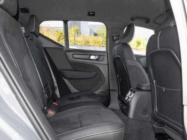 Volvo XC40 R-Design Recharge