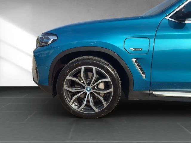BMW X3 xDrive30e