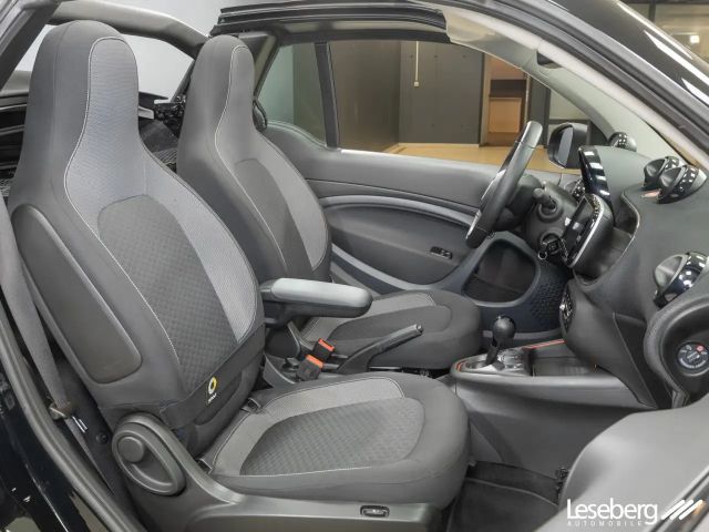 Smart EQ fortwo Cabrio Passion