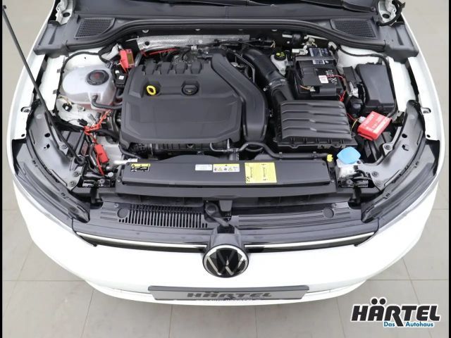 Volkswagen Golf 1.5 eTSI DSG