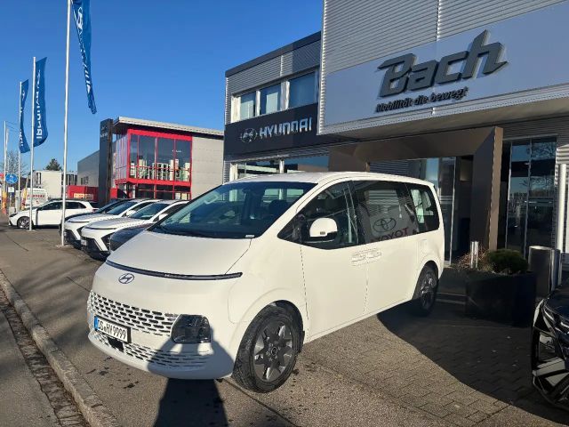 Hyundai Staria 9-Sitzer  HEV 1.6 T-GDI (225PS) 6-A Navi