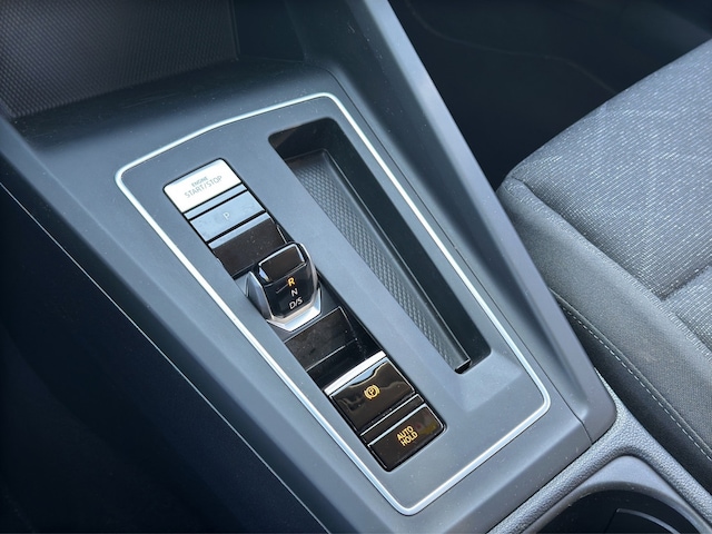 Volkswagen Golf DSG Golf VIII Life Variant