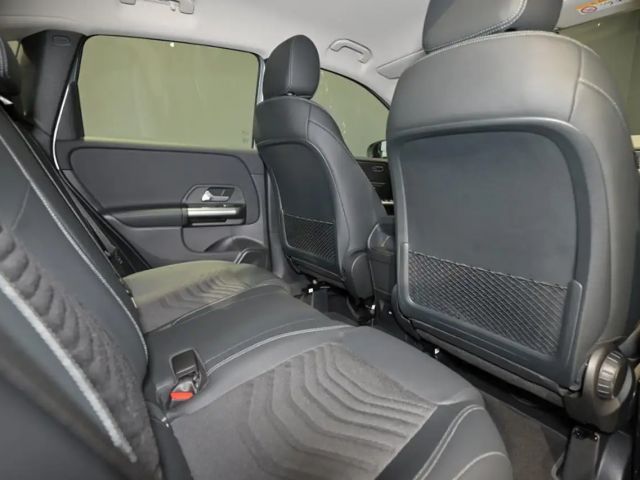 Mercedes-Benz B 200 Progressive